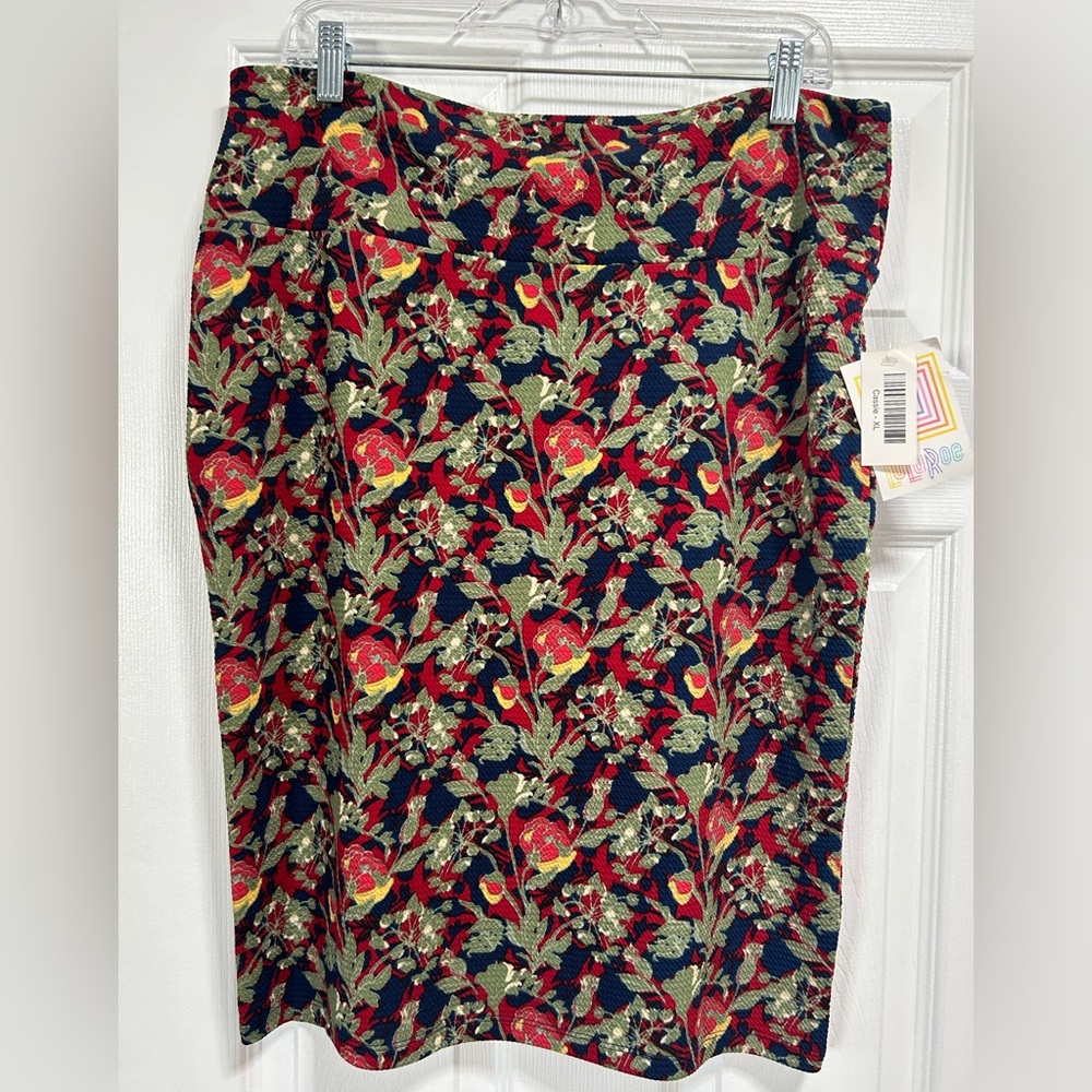 LuLaRoe Cassie Midi Skirt - 24” long. New w/ tags. $10 - Size XL